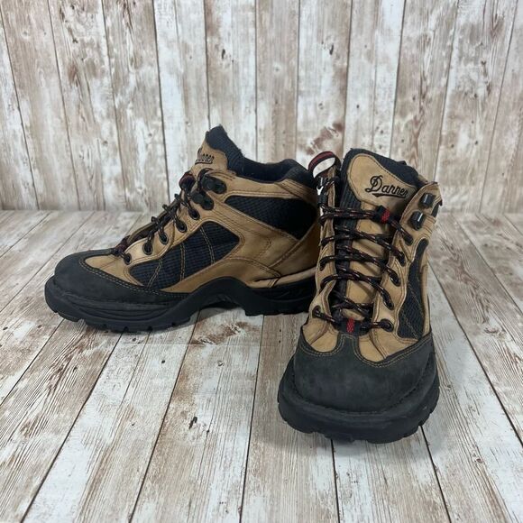 Danner Goretex waterproof boots Womens 6 - Picture 5 of 8